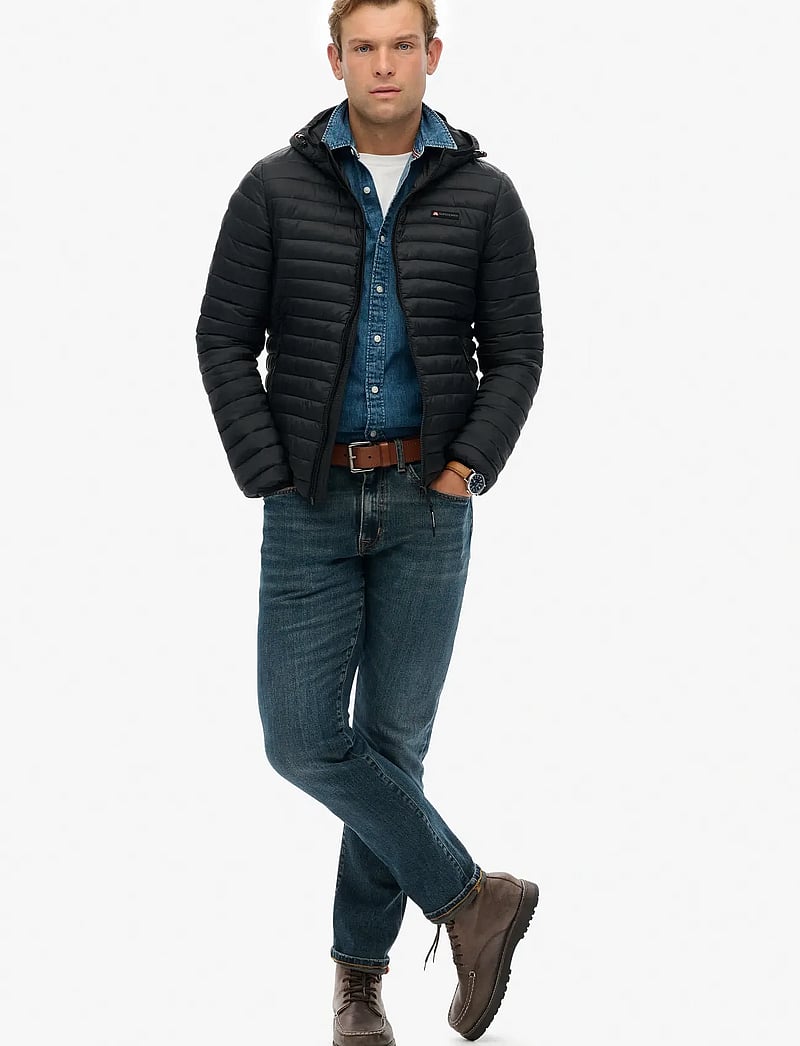 Superdry Sport - HOODED FUJI LITE JACKET - frühlingsjacken - jet black - 5