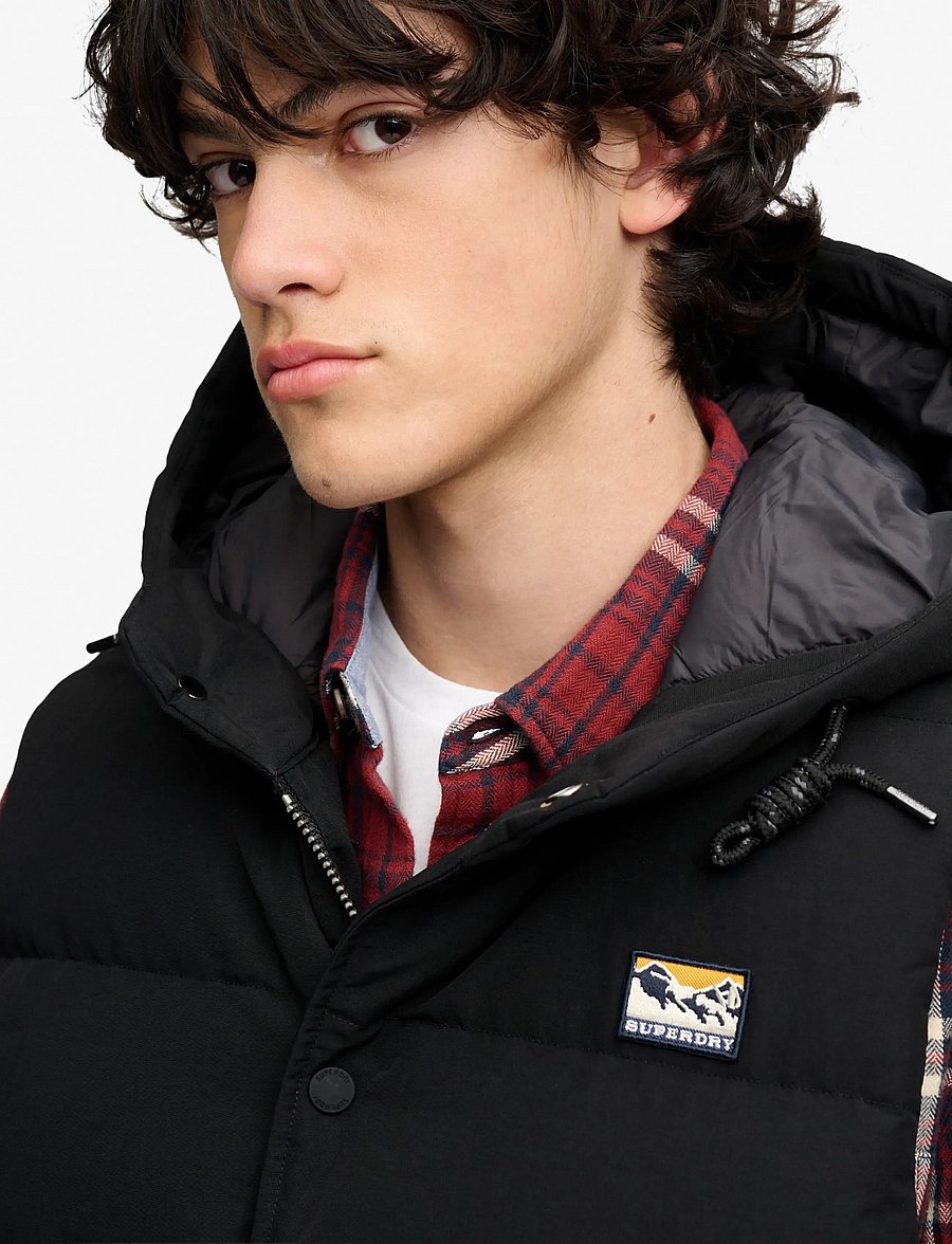 Superdry Sport - HOOD SHORT EVEREST GILET - vests - jet black - 4