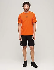 Superdry Sport - SPORT TECH LOGO RELAXED TEE - t-shirts - orange tiger - 5