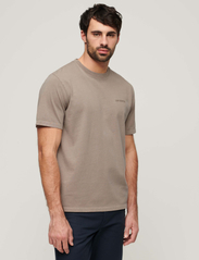 Superdry Sport - OVERDYED LOGO LOOSE TEE - t-shirts - deep beige - 1