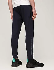 Superdry Sport - SPORT TECH LOGO TAPERED JOGGER - sweatpants - eclipse navy - 7