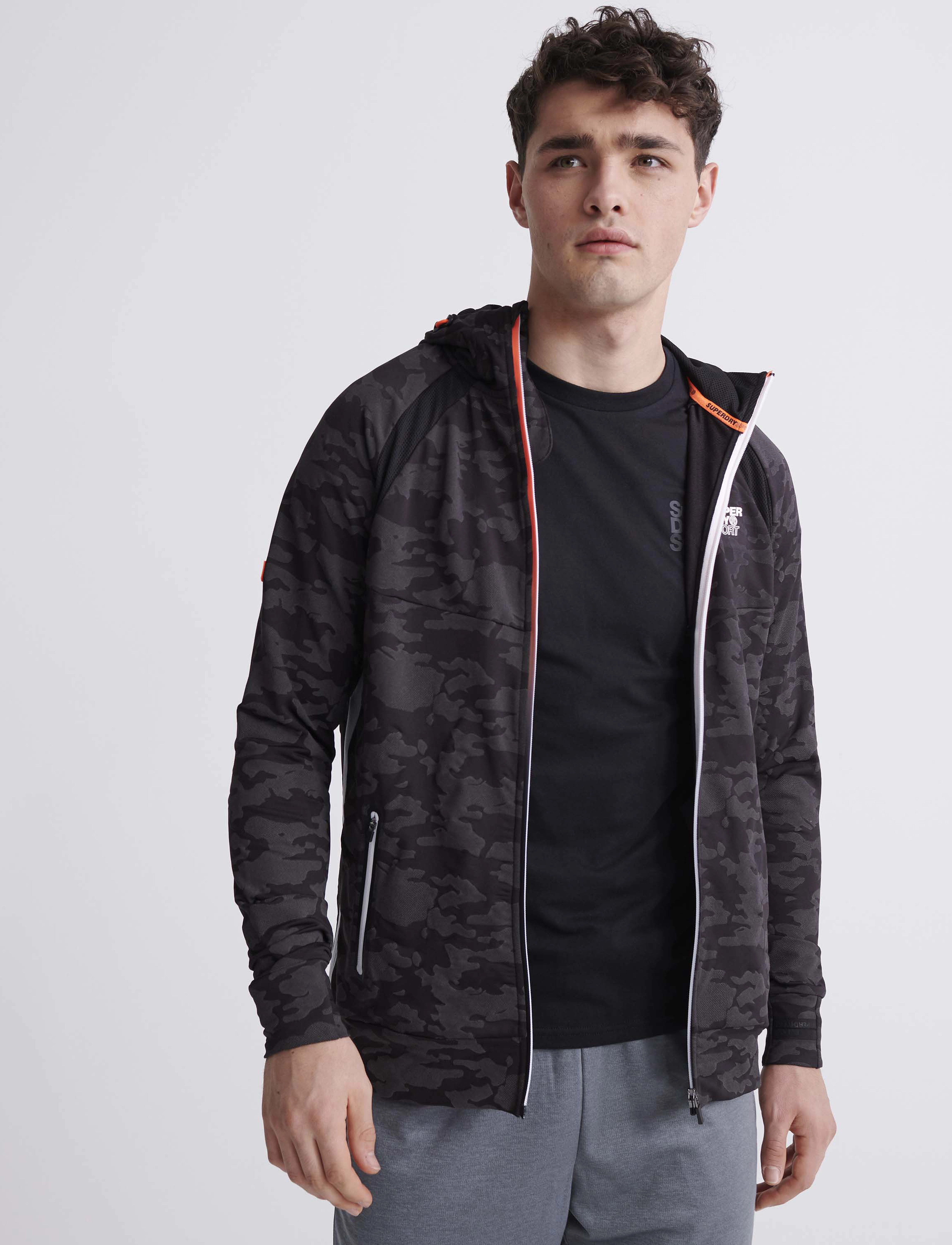 Superdry Sport - ACTIVE TRAINING ZIPHOOD - black reflective camo - 4