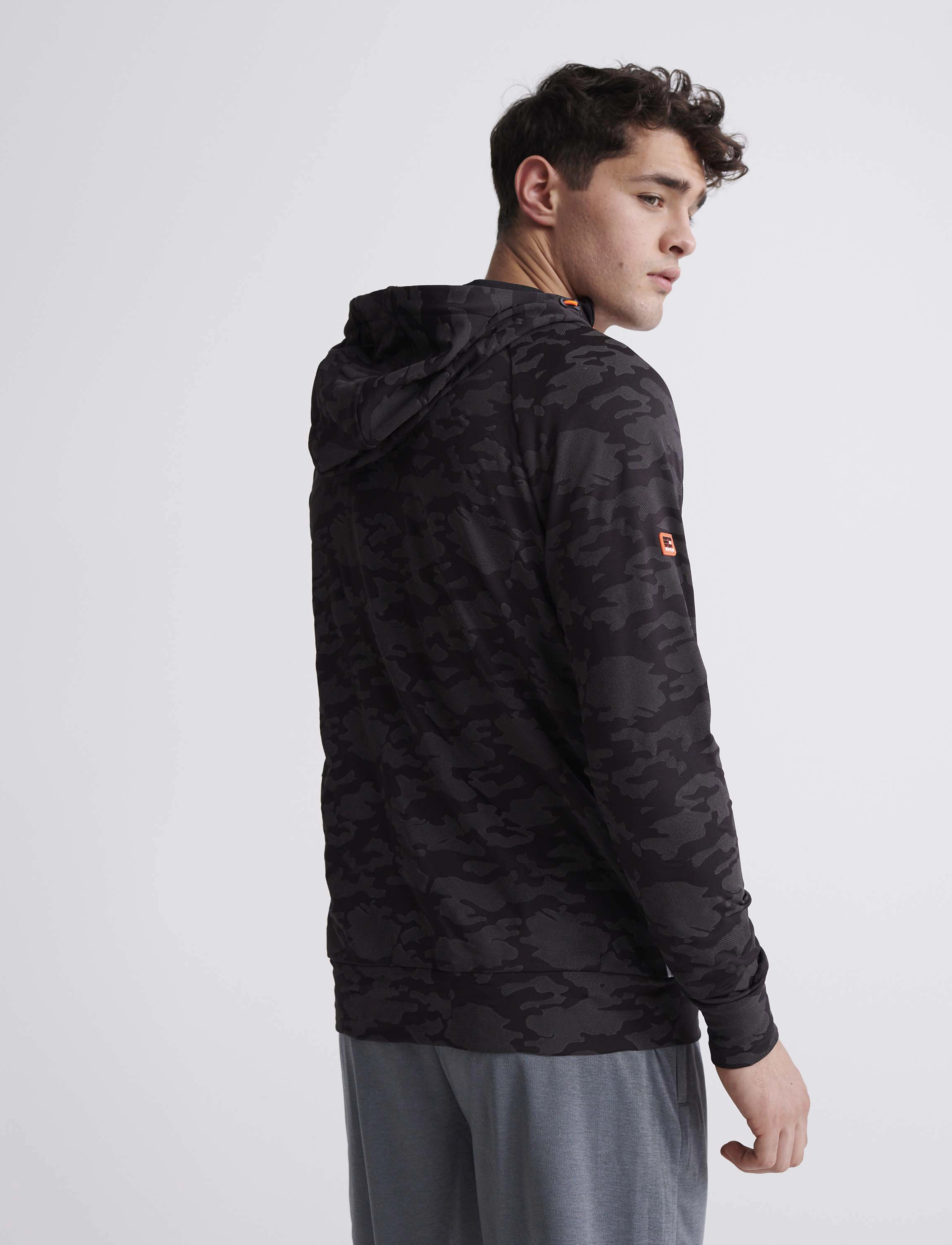 Superdry Sport - ACTIVE TRAINING ZIPHOOD - black reflective camo - 5