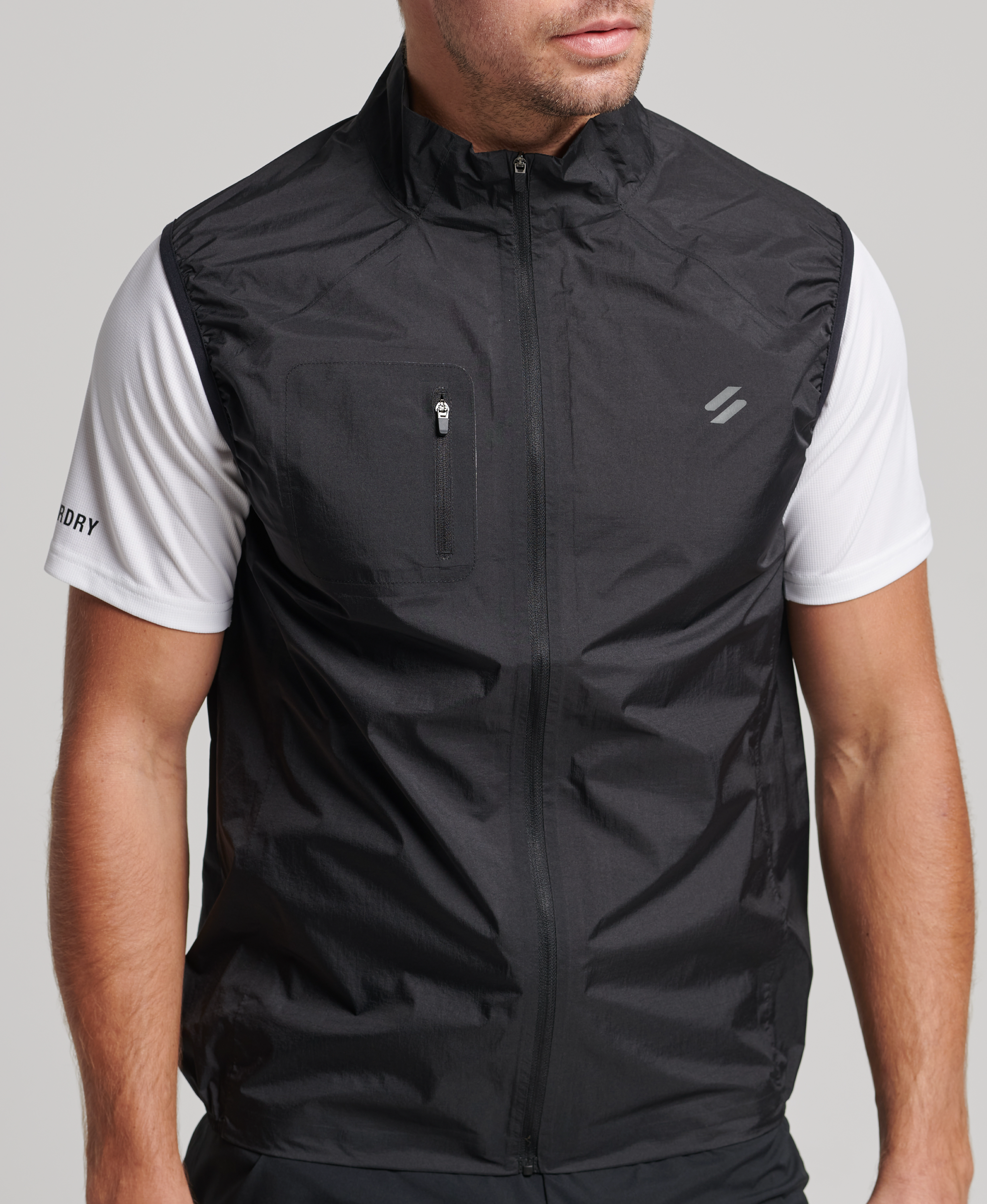 Superdry Sport - RUN LW WIND GILET - black - 3