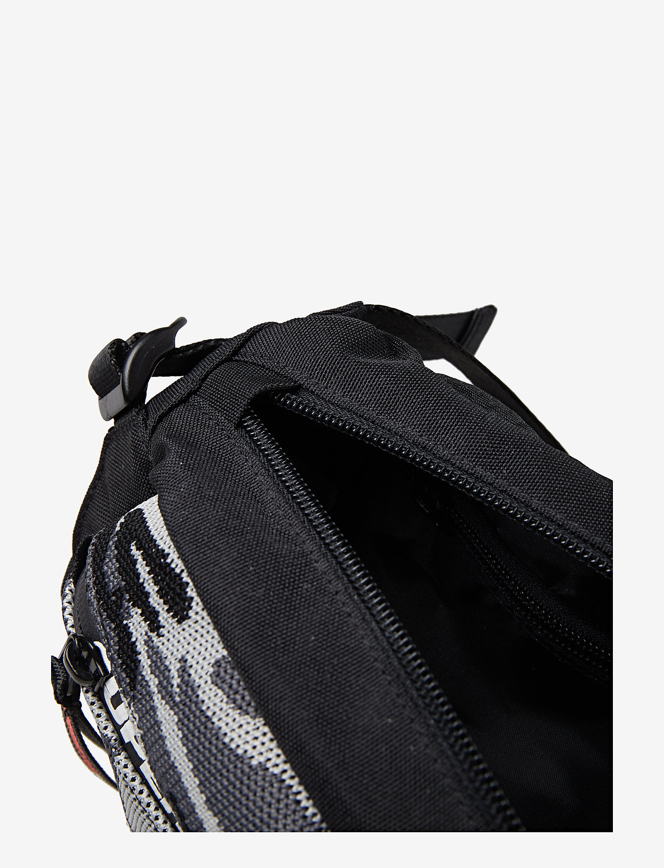 Superdry Sport - SPORT BUM BAG - black jacquard camo - 5