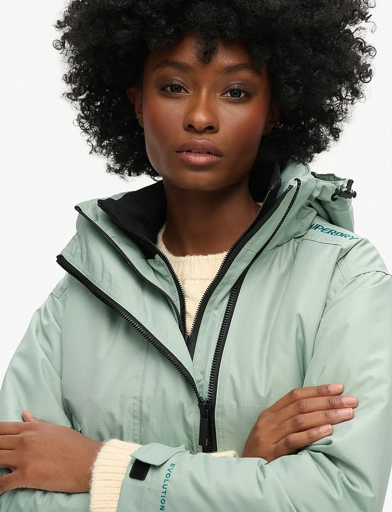 Superdry Sport - CODE WINDCHEATER JACKET - vinterjackor - light jade green - 4