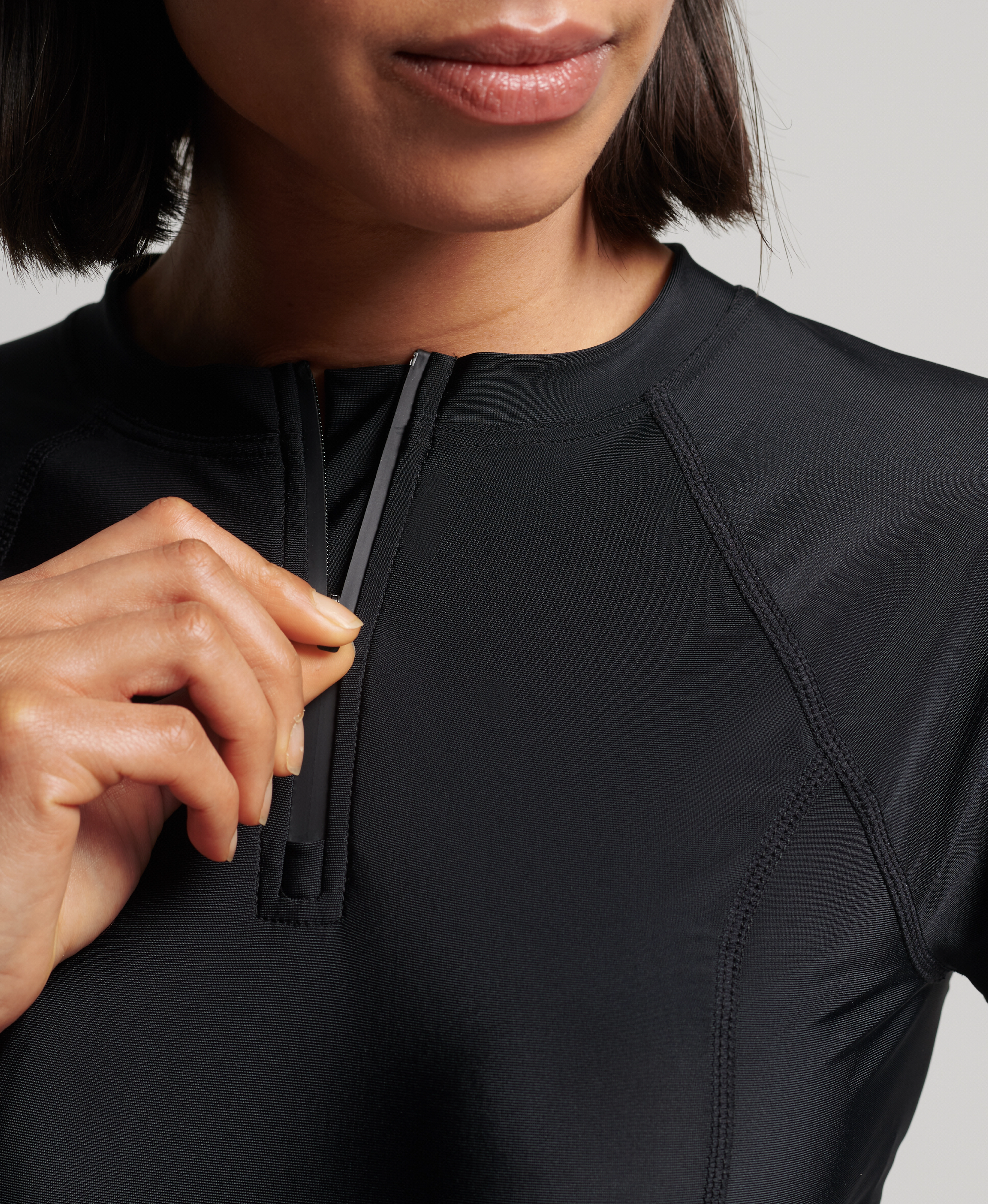 Superdry Sport - CROPPED RASH VEST - black - 4
