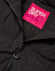Superdry Sport - HOODED BOXY PUFFER JACKET - wyściełane kurtki - black - 5