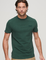 Superdry - ESSENTIAL LOGO EMB TEE - short-sleeved t-shirts - buck green marl - 0