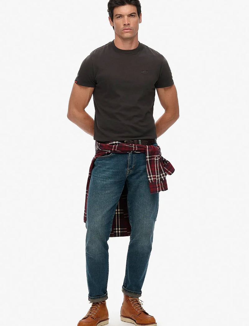 Superdry - ESSENTIAL LOGO EMB TEE - kortärmade t-shirts - carbon black - 5