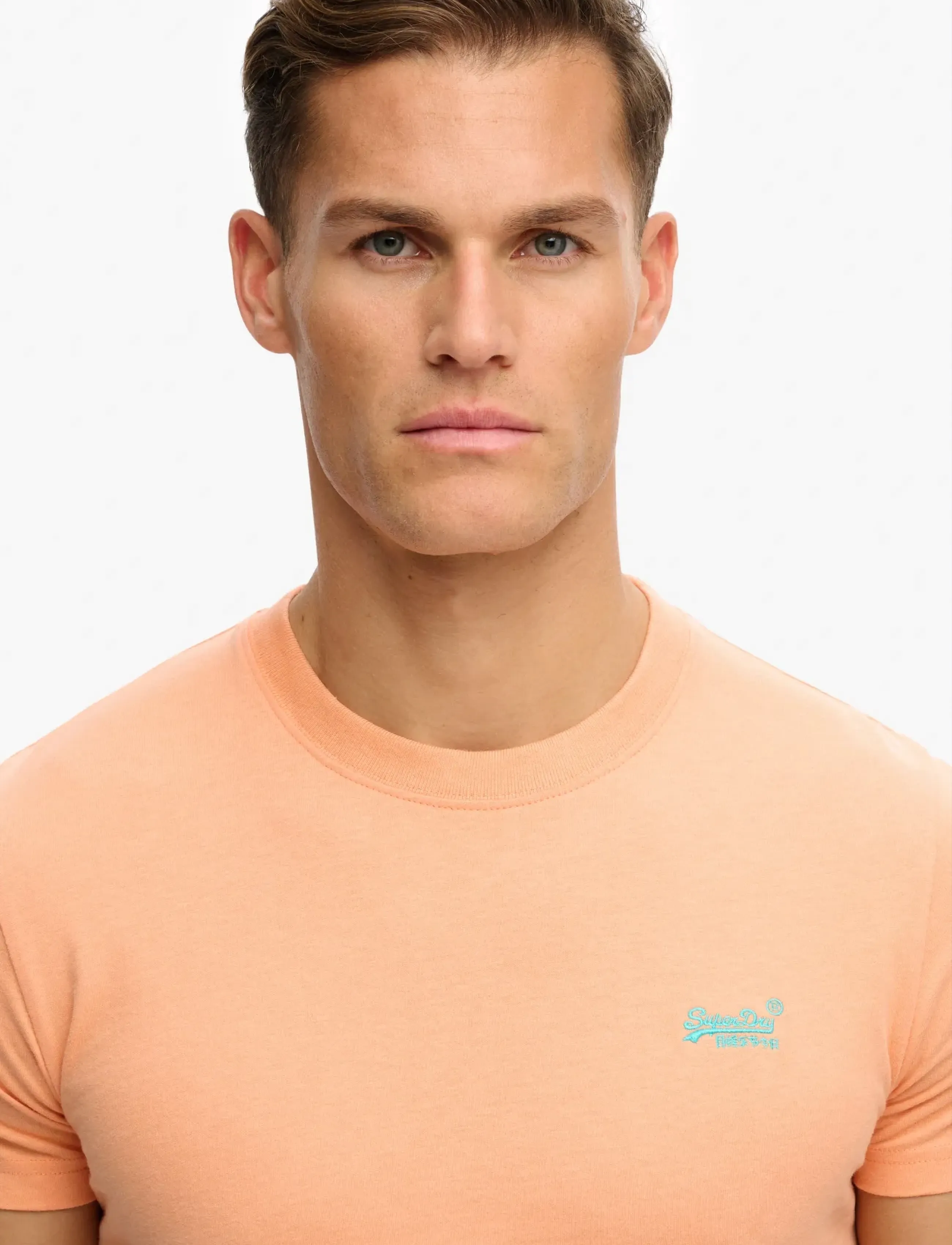 Essential Logo Emb Tee 4