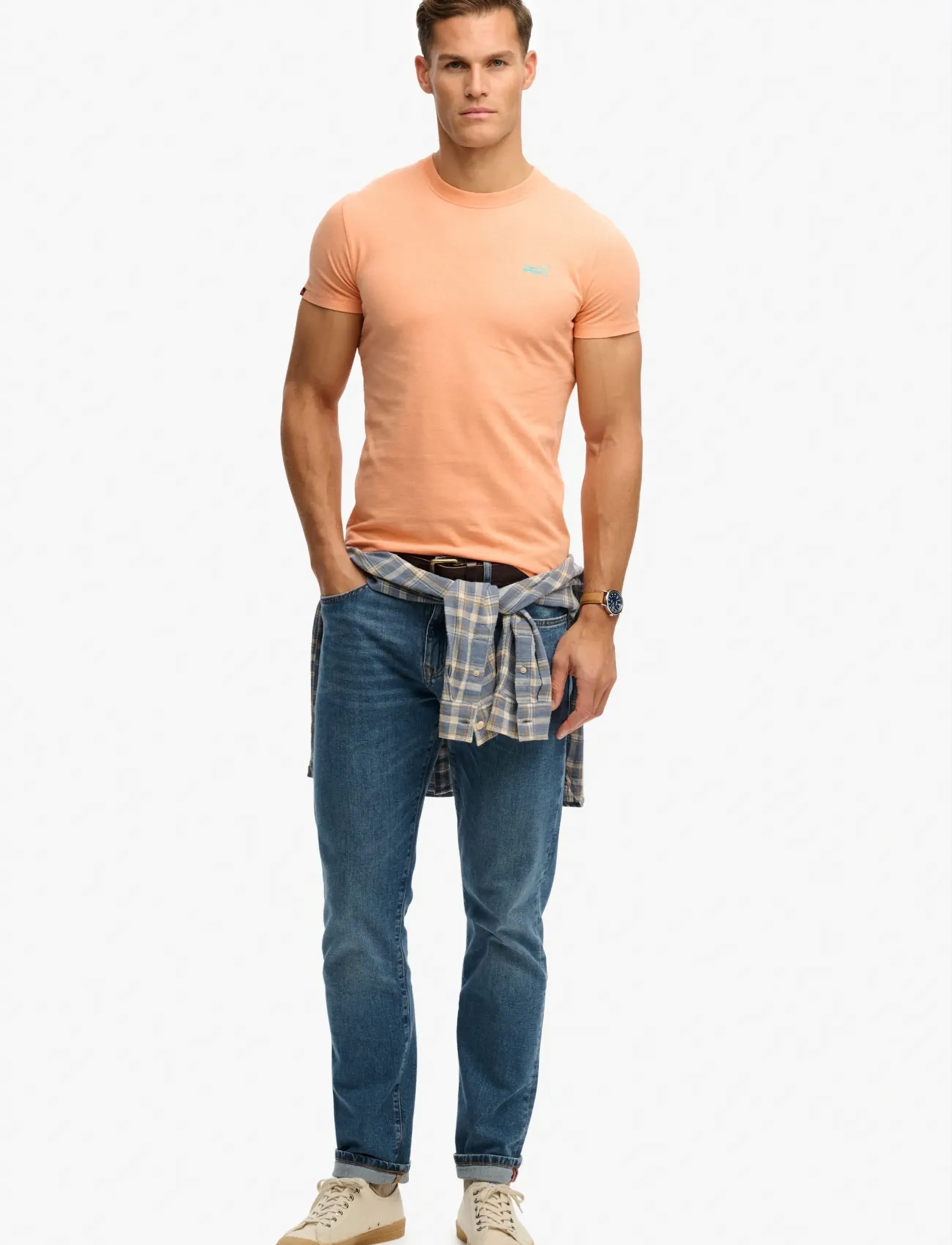 Essential Logo Emb Tee 6