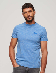 Superdry - ESSENTIAL LOGO EMB TEE - kortärmade t-shirts - fresh blue grit - 0