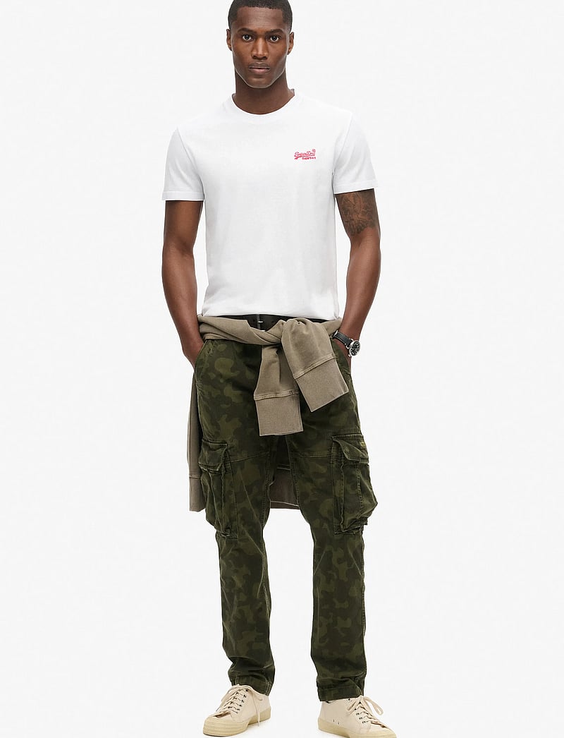 Superdry - ESSENTIAL LOGO EMB TEE - kurzärmelig - optic/hazard orange - 5