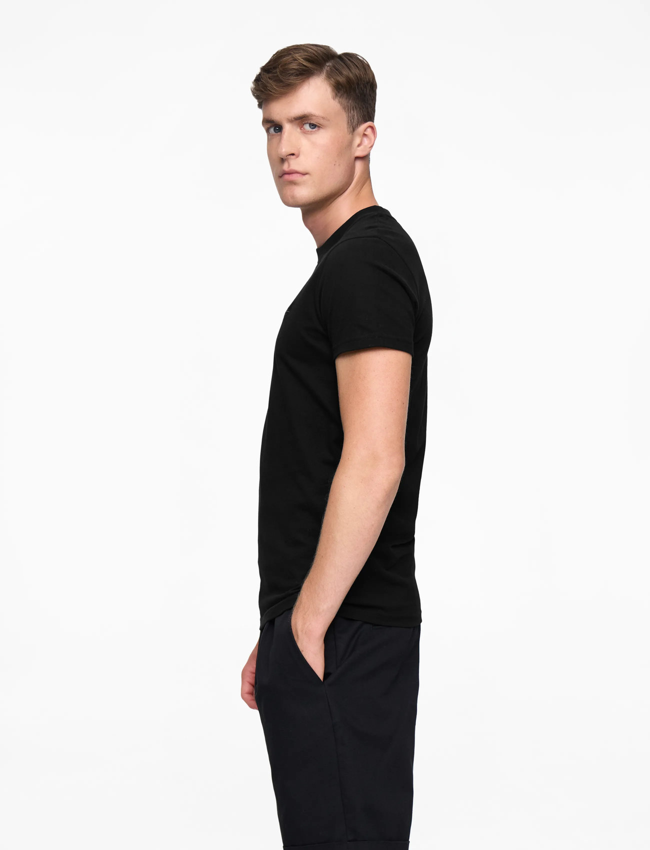 Superdry - ESSENTIAL LOGO EMB TEE - kurzärmelig - black/black - 3