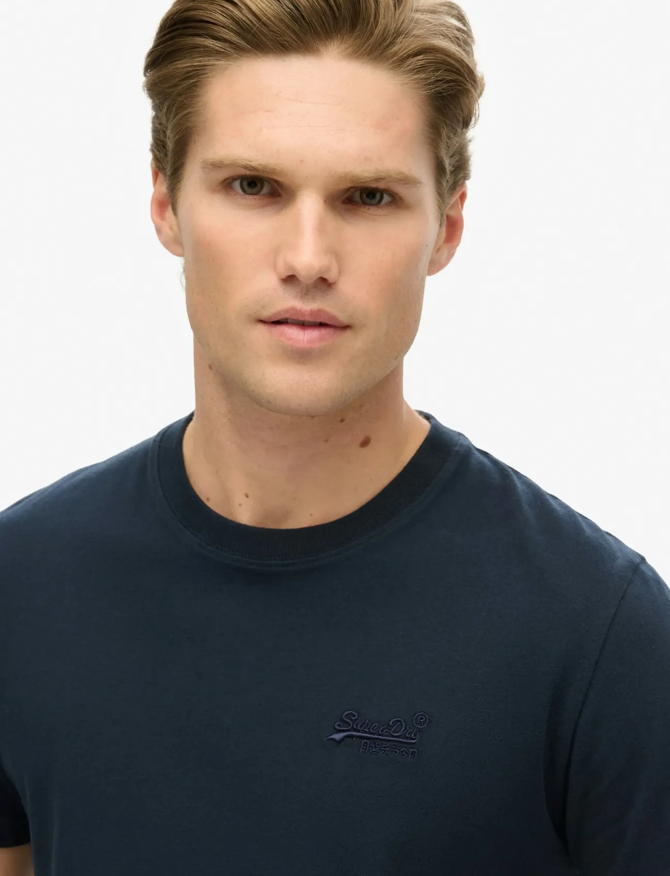 Essential Logo Emb Tee 5