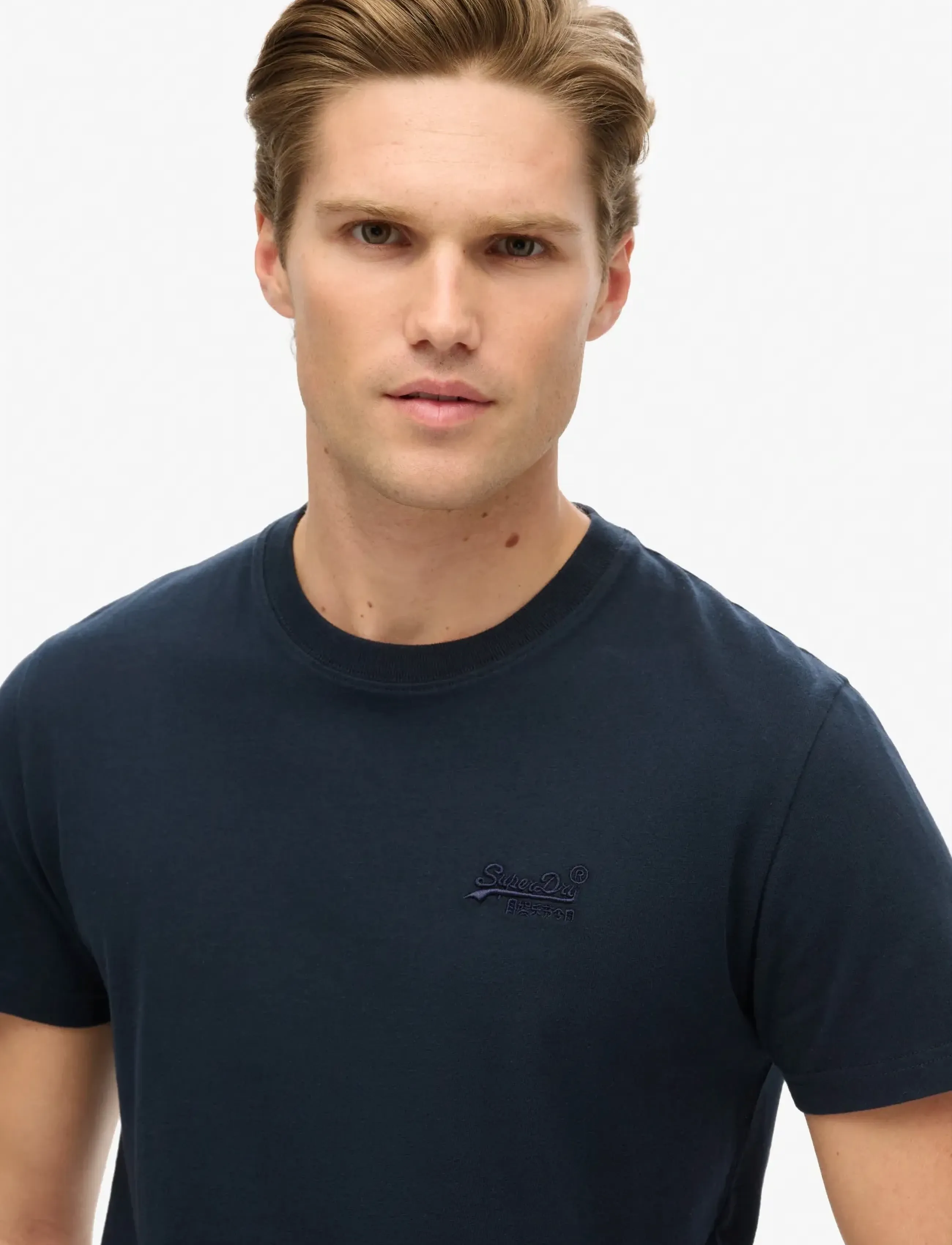 Essential Logo Emb Tee 6