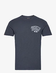 ATHLETIC COLLEGE GRAPHIC TEE, Superdry