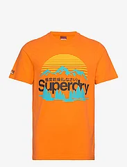 Superdry - GREAT OUTDOORS NR GRAPHIC TEE - kortärmade t-shirts - sunblast orange - 0