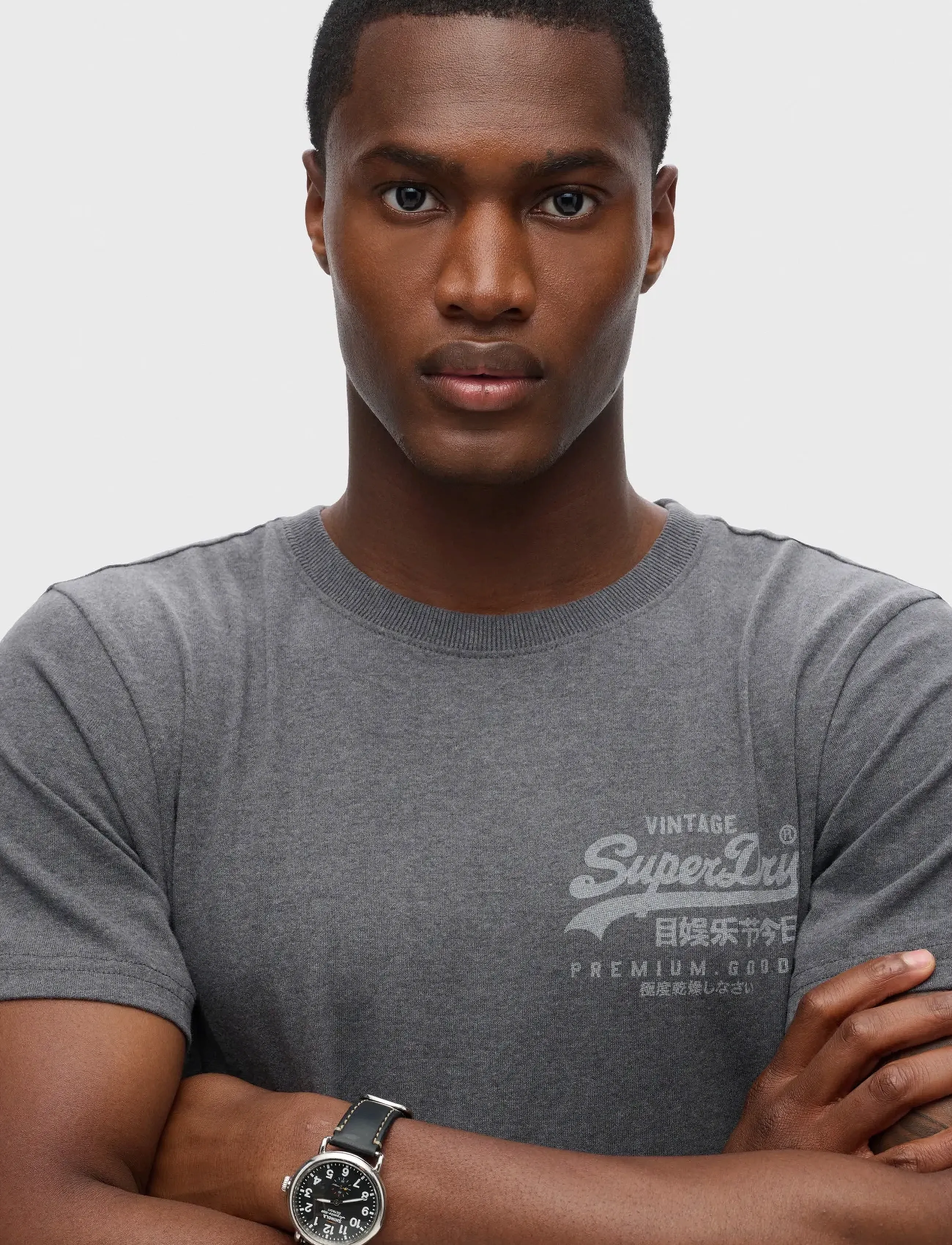 Superdry - CLASSIC VL HERITAGE CHEST TEE - laveste priser - granite grey marl - 4