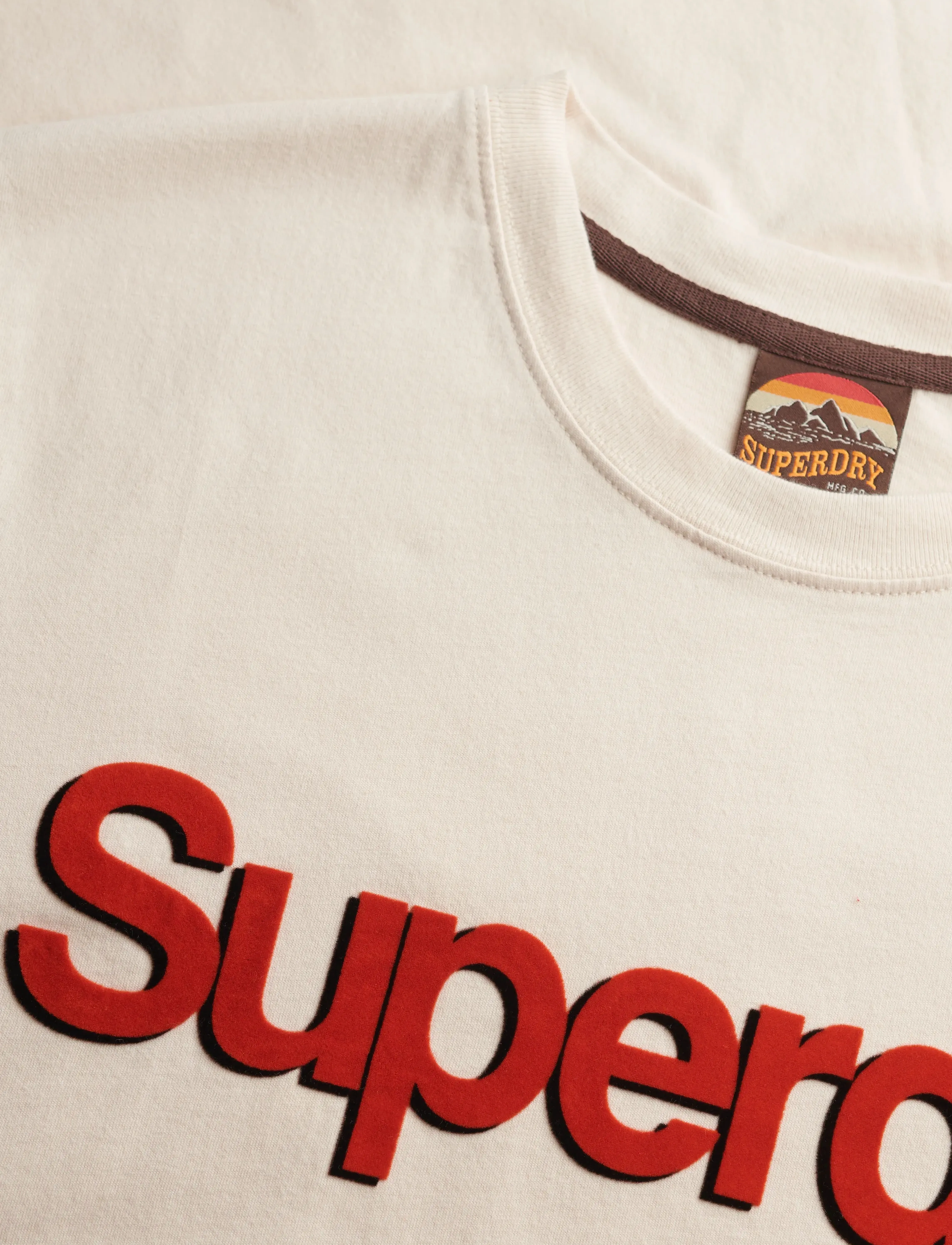 Superdry Classic Core Logo Shadow Tee t-shirts med tryck herr – bild 4