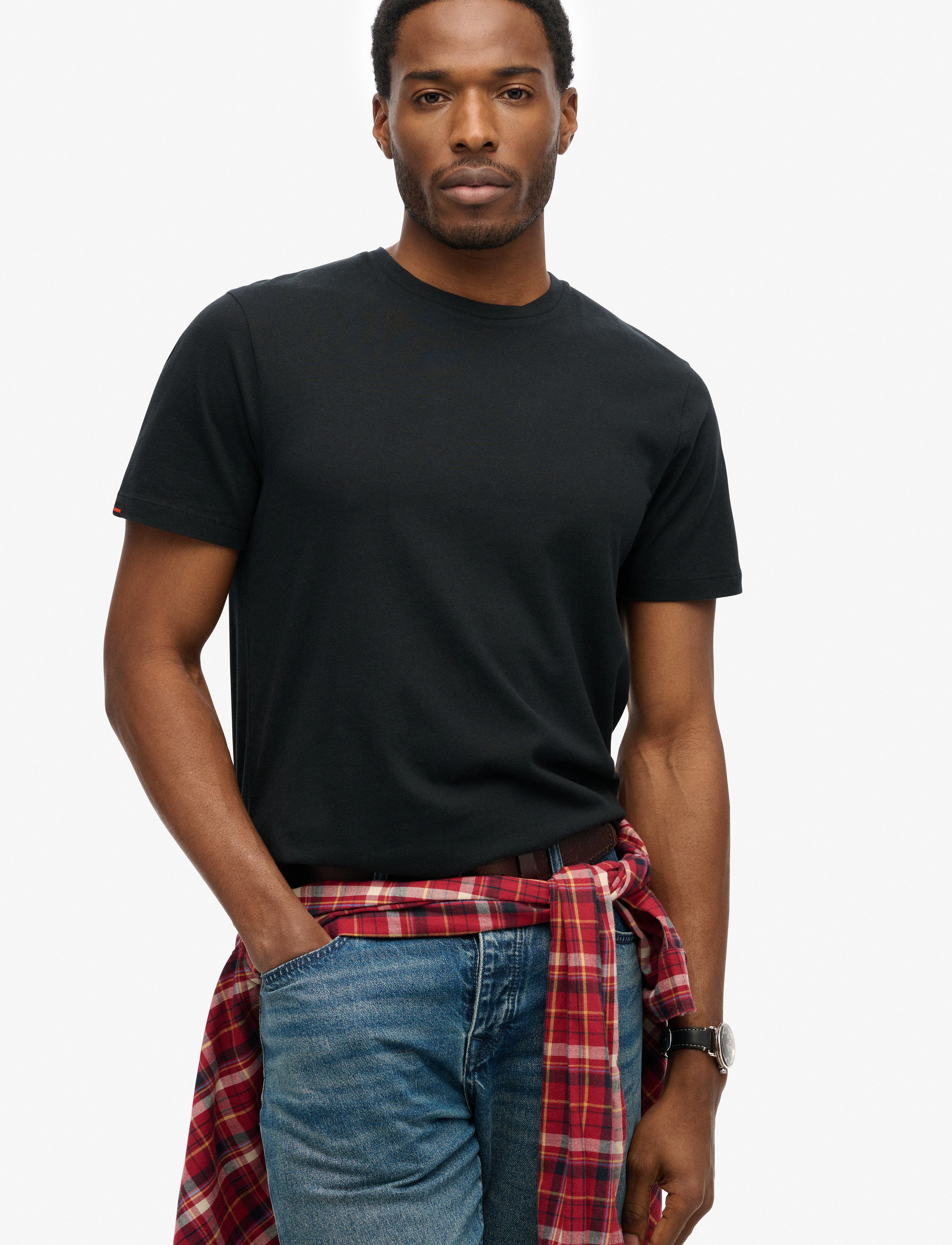 Superdry Classic Essential Tee, L, Black, T-Shirts > Kortærmede, Herre