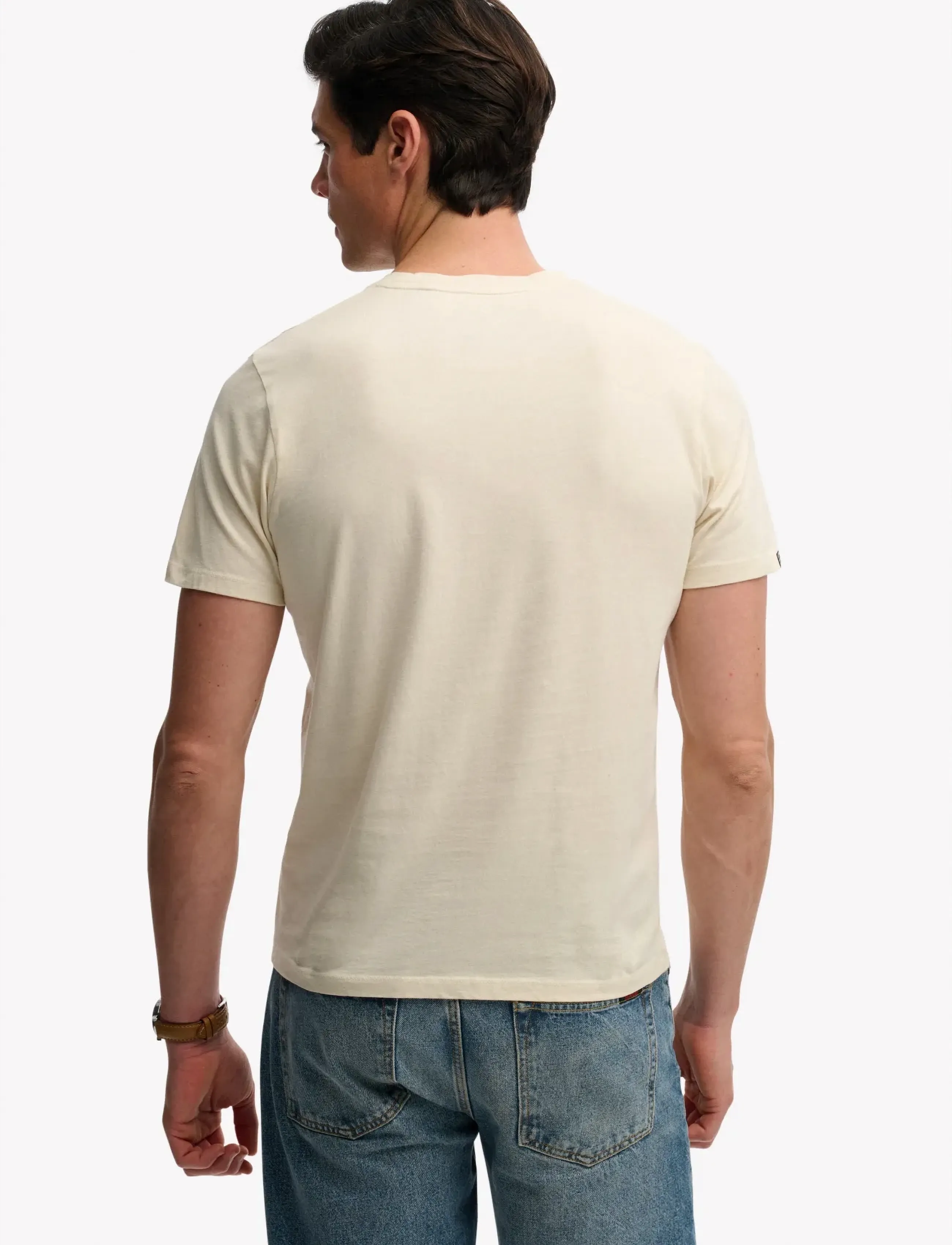 Classic Essential Tee 6