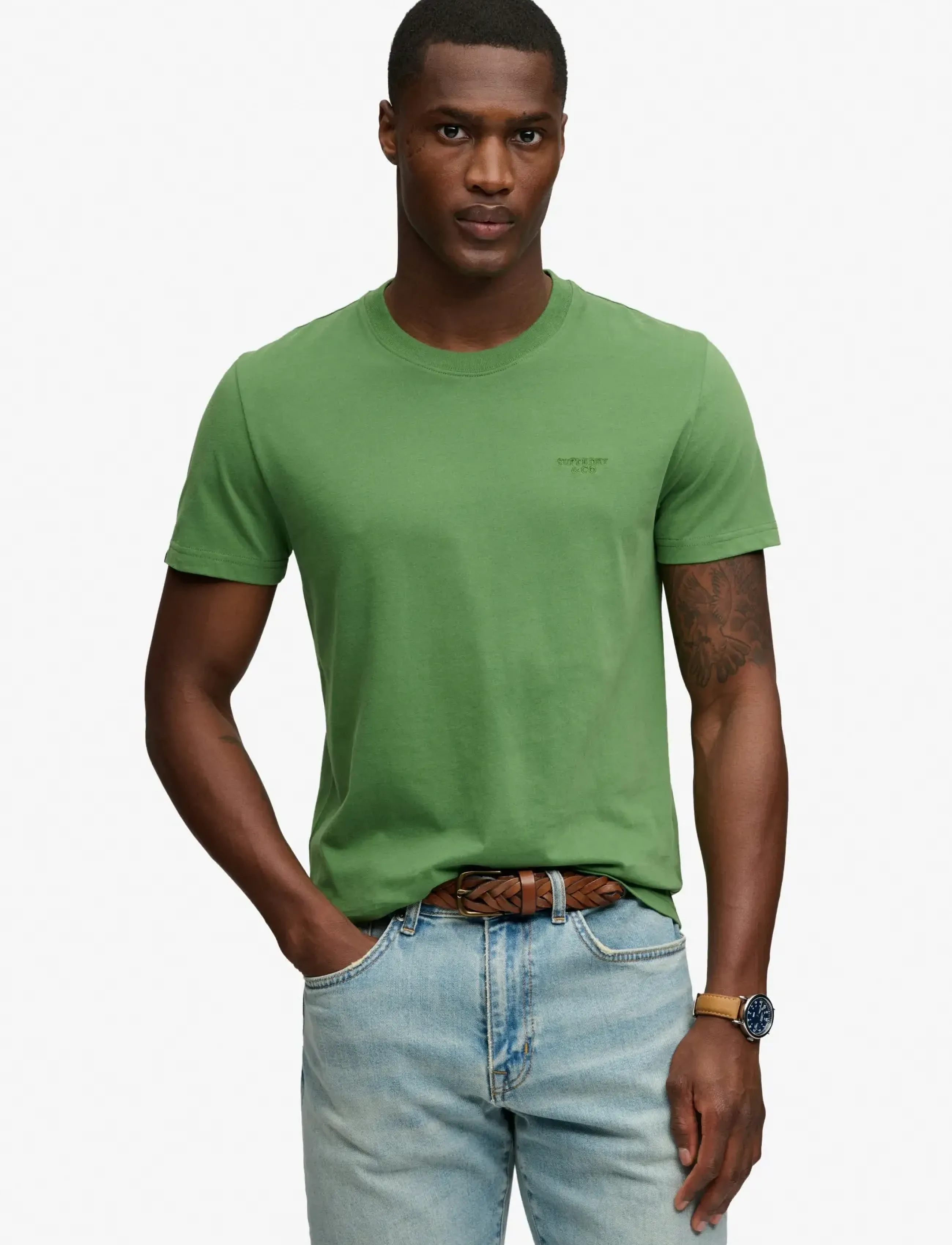 Superdry ESSENTIAL STACKED LOGO EMB TEE - Teksasärgid - ARTICHOKE GREEN/FERN GREEN / green