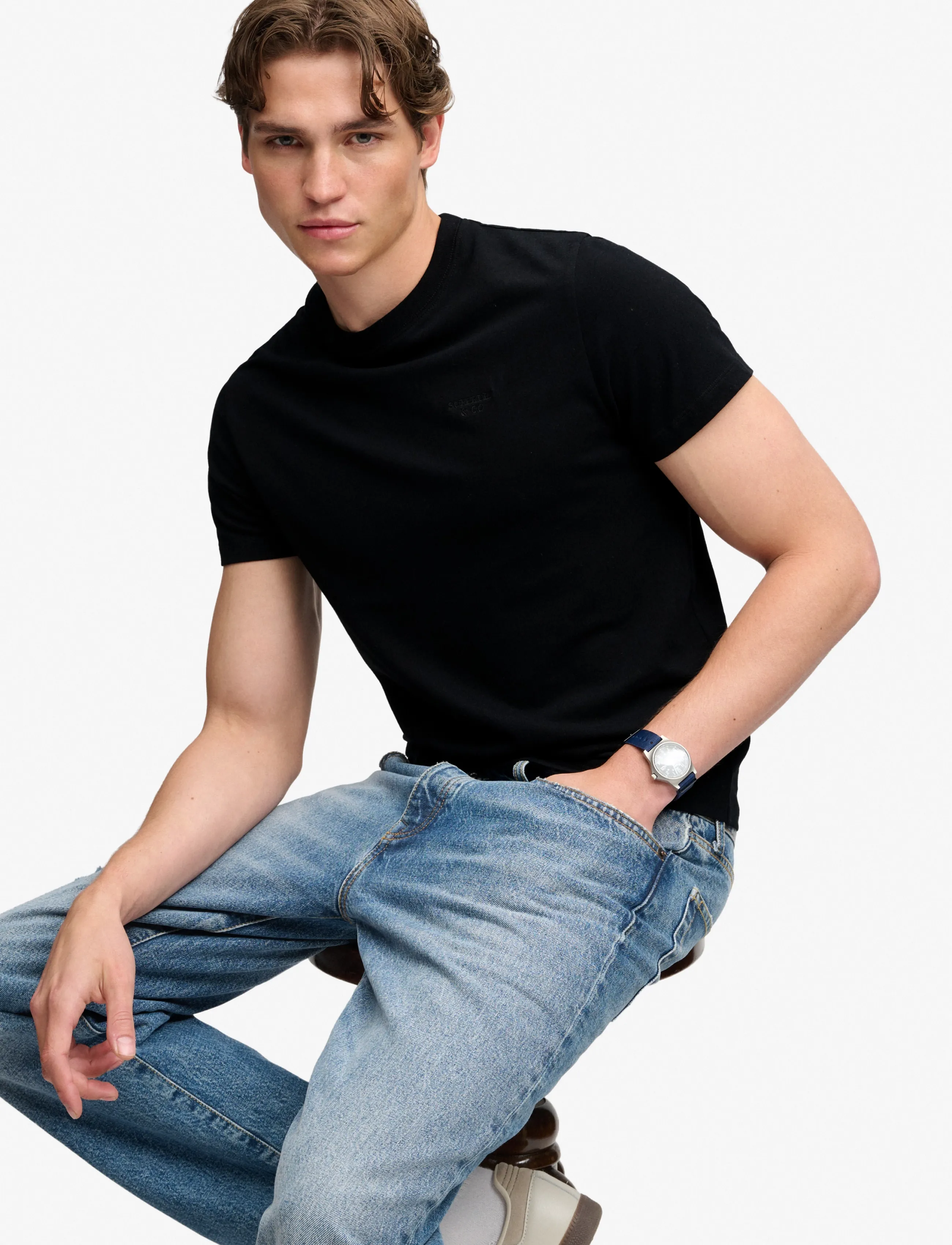 Superdry - ESSENTIAL STACKED LOGO EMB TEE - kurzärmelige t-shirts - black/black - 3