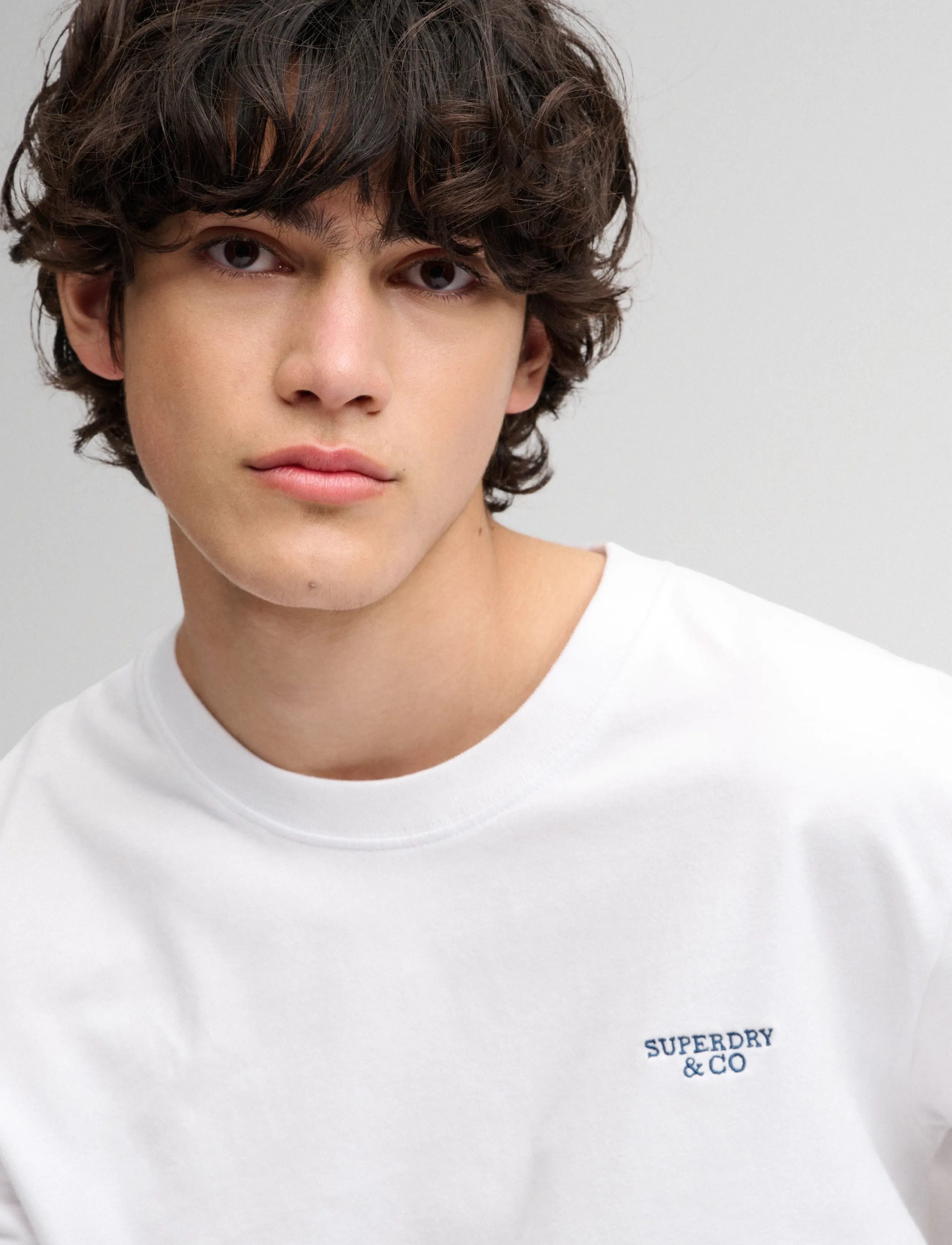 Superdry - ESSENTIAL STACKED LOGO EMB TEE - kortærmede t-shirts - optic/navy - 3