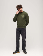 Superdry - ATHLETIC SCRIPT FLOCK SWEAT - sweatshirts - surplus goods olive green - 3