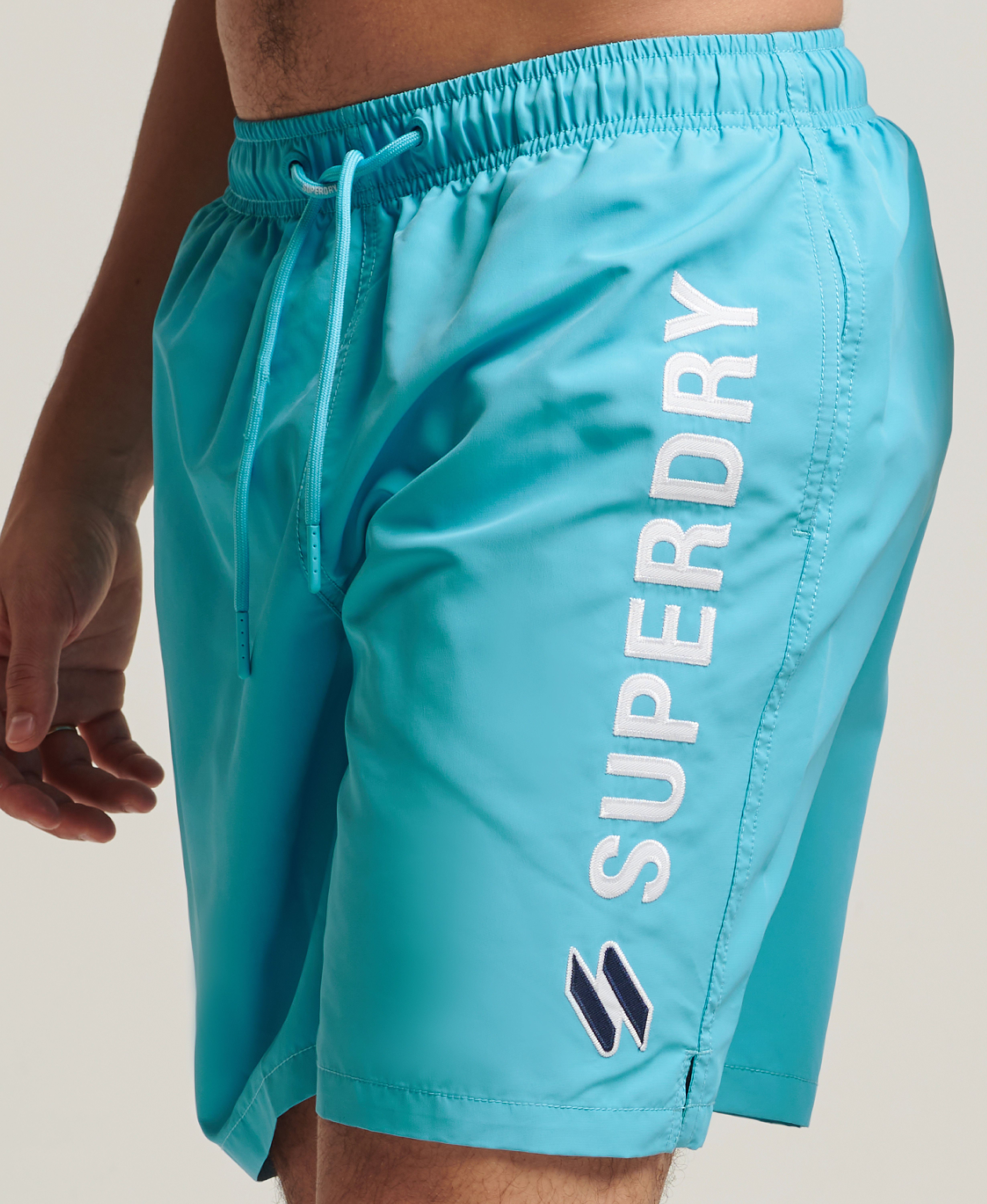 Superdry - CODE APPLQUE 19INCH SWIM SHORT - ocean blue - 2