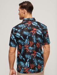 Superdry - HAWAIIAN SHIRT - kortärmade t-shirts - dark navy fire - 3