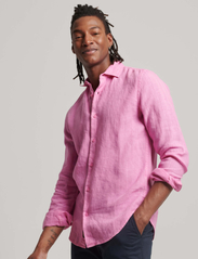 Superdry - STUDIOS CASUAL LINEN L/S SHIRT - lininiai marškiniai - fuchsia pink - 2