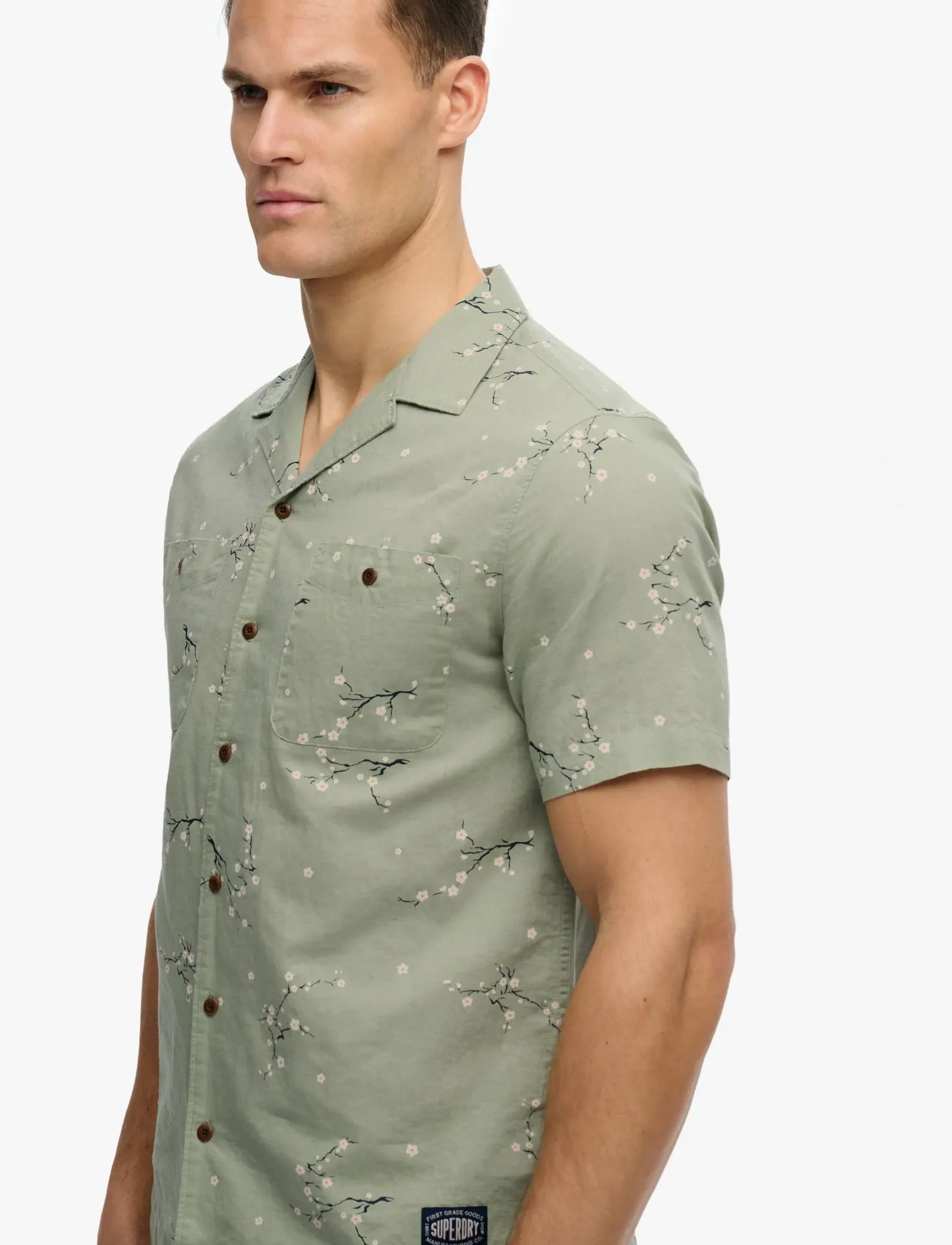 Superdry - S/S PRINTED BEACH  SHIRT - kasdienio stiliaus marškiniai - shibori blossom sage - 4