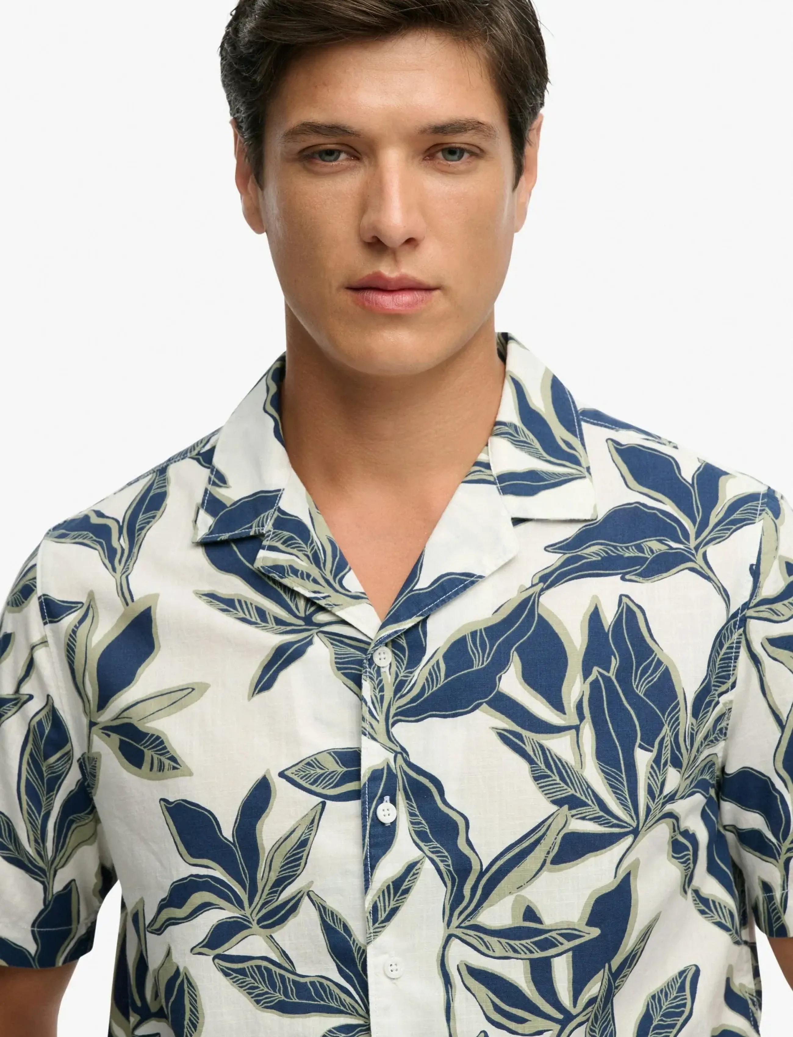 Superdry - CABANA POOLSIDE S/S SHIRT - lühikeste varrukatega särgid - banana leaf ecru - 4