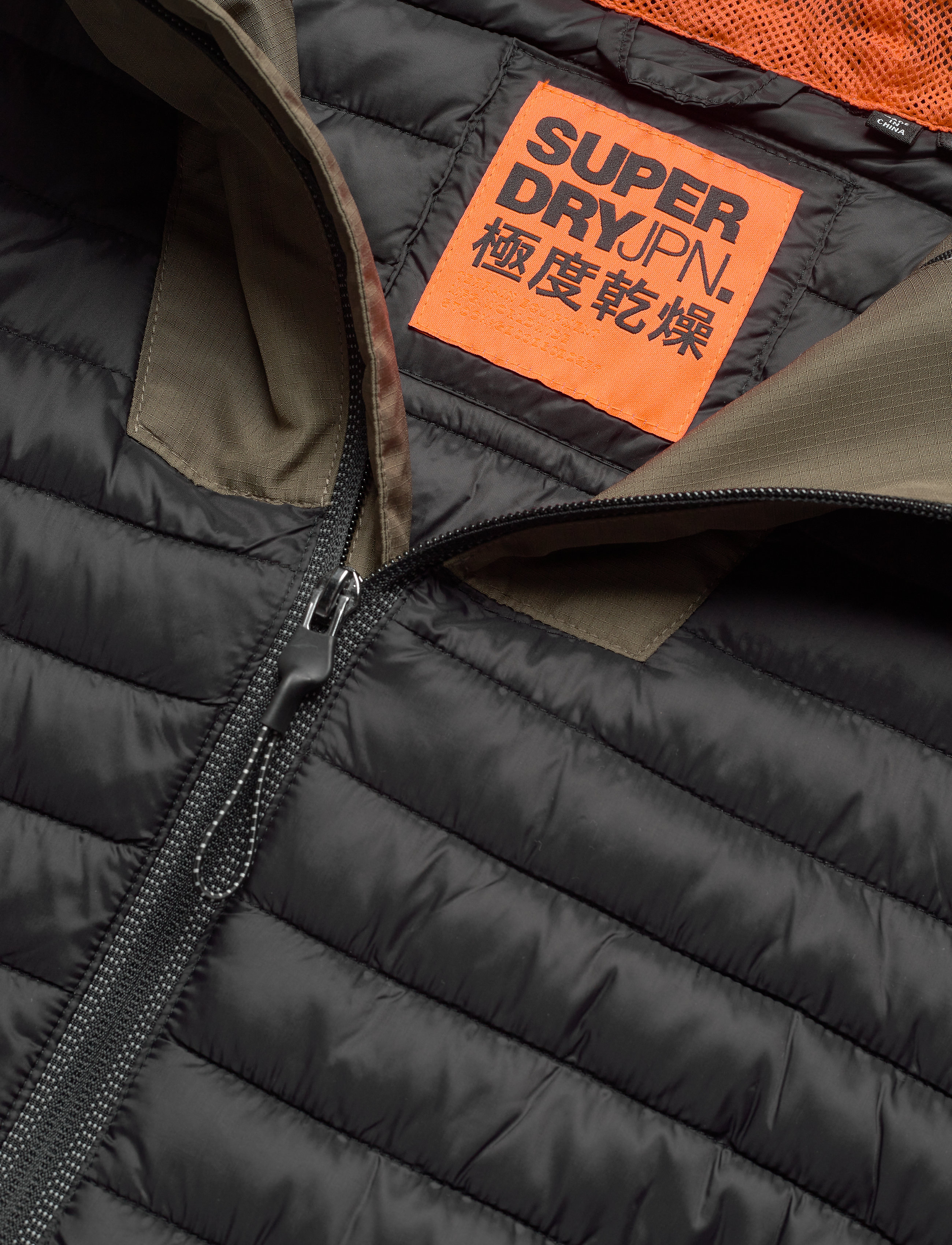 Superdry - DESERT ALCHEMY QUILTED HOODY - black - 4
