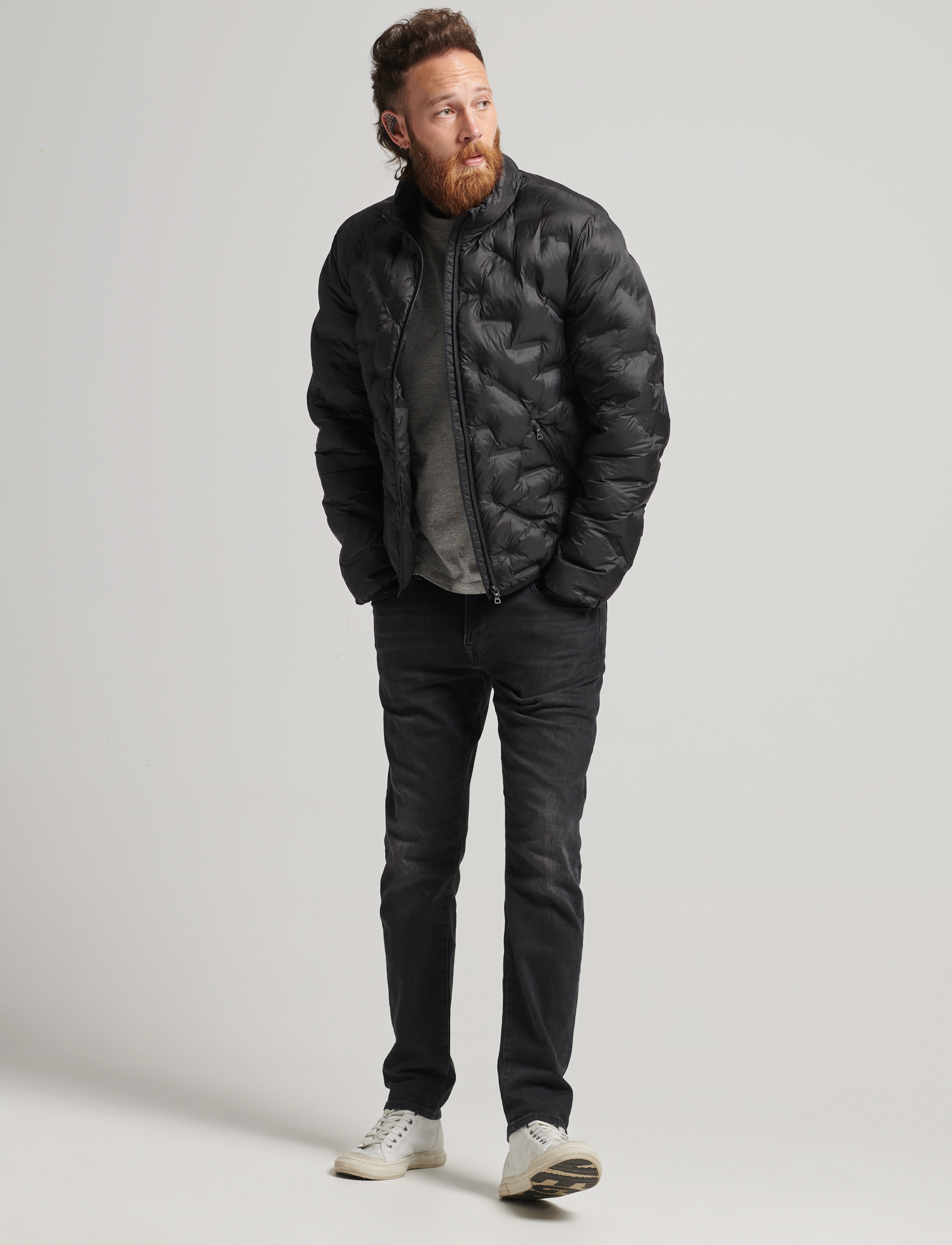 Superdry - STUDIOS HEAT SEAL QUILT JACKET - black - 3