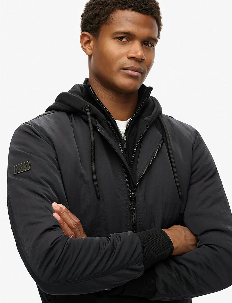 Superdry - MILITARY HOODED MA1 JACKET - hybridjackor - jet black - 3