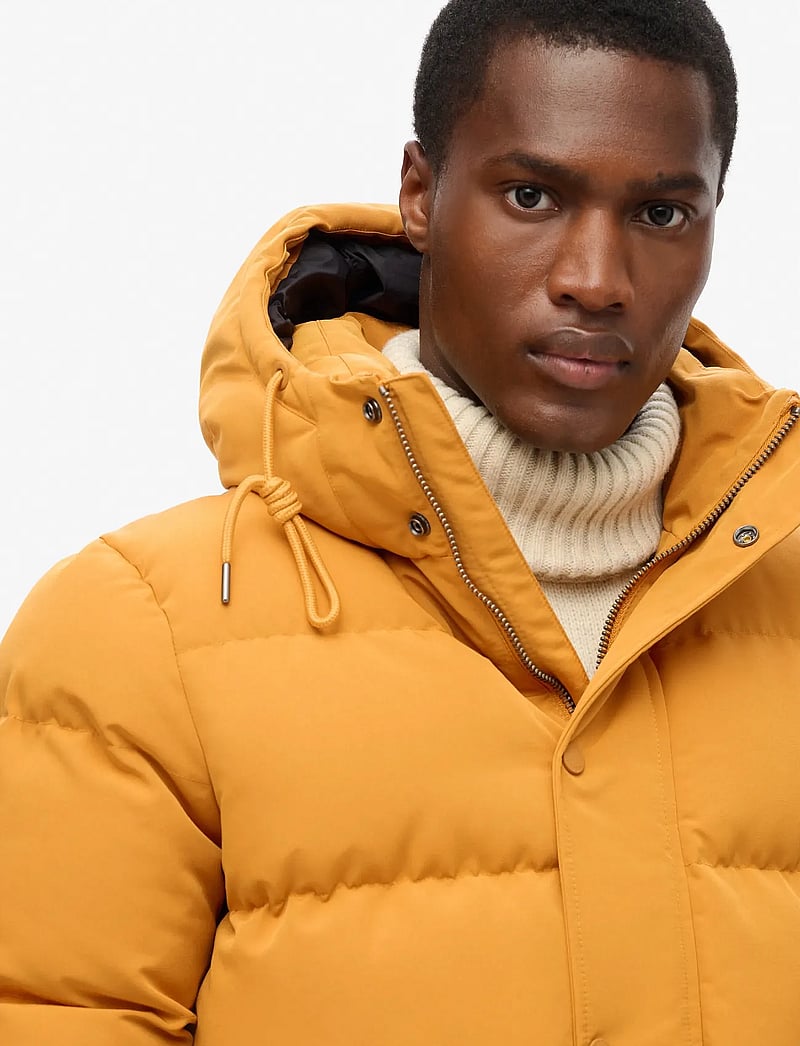 Superdry - EVEREST SHORT HOODED PUFFER - vinterjakker - mustard - 3
