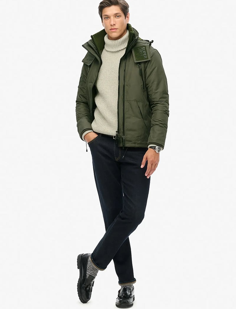 Superdry - MOUNTAIN WINDCHEATER - outdoor jackets - surplus goods olive - 2