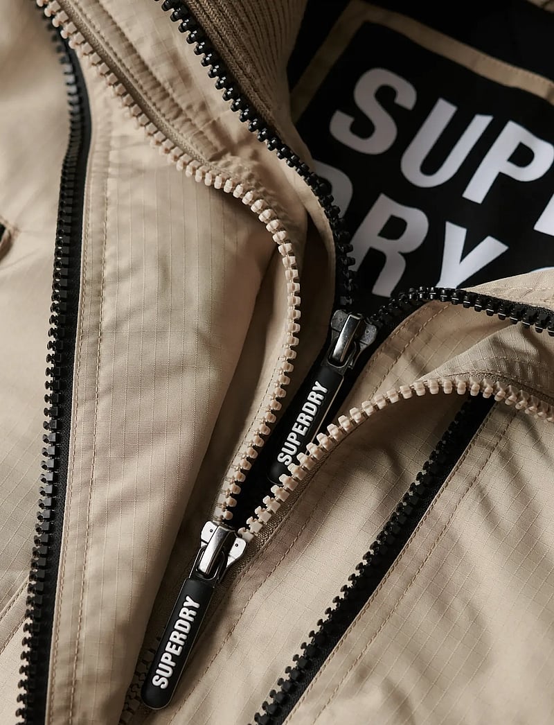 Superdry - MOUNTAIN WINDCHEATER - outdoor jackets - winter twig beige - 5