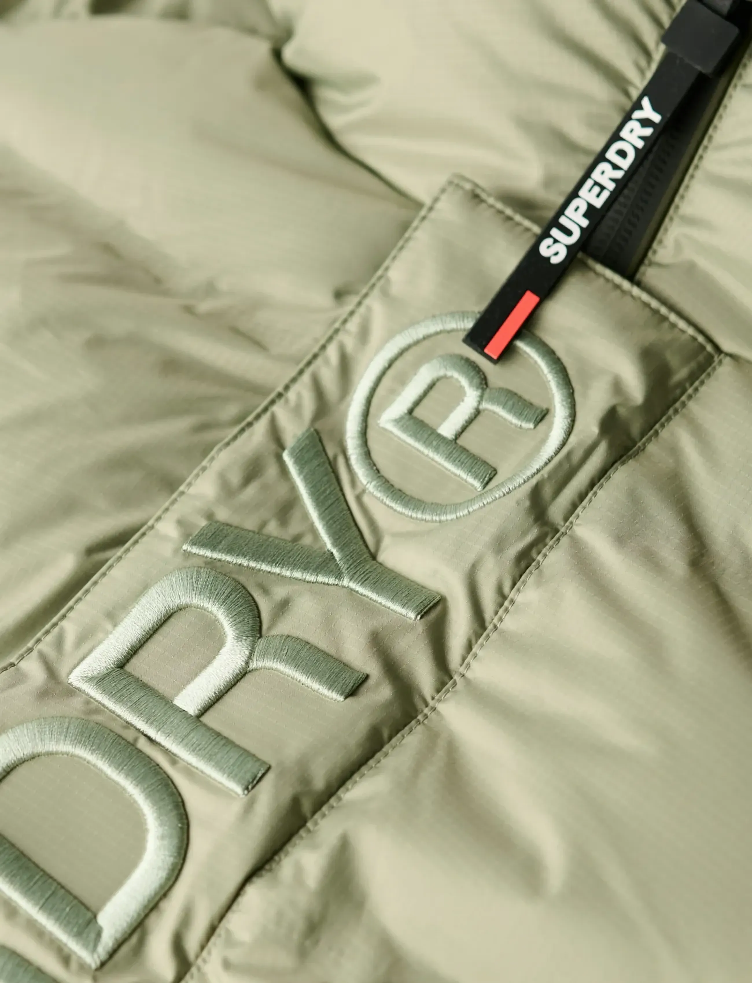Superdry - HOODED CITY GRAPHIC PUFFER JKT - winterjacken - seagrass green - 5
