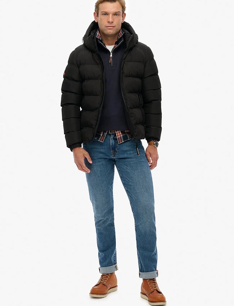 Superdry - HOODED SPORTS PUFFER JACKET - vinterjakker - black/black - 5