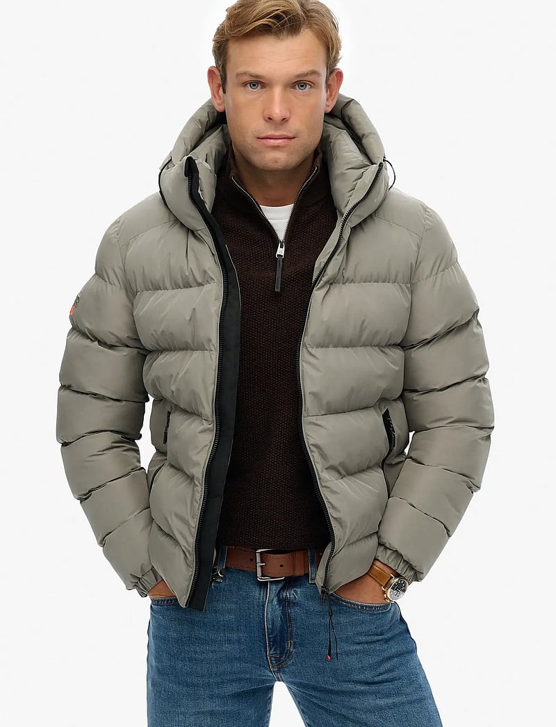 Superdry - HOODED SPORTS PUFFER JACKET - vinterjakker - light khaki green - 0