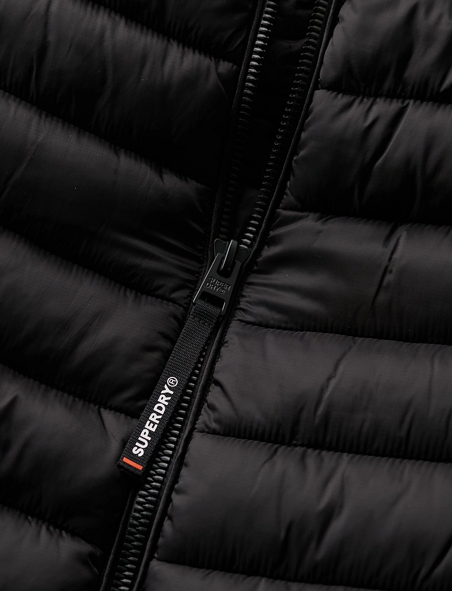 Superdry - HOODED FUJI SPORT PADDED JKT - vestes de printemps - black - 3