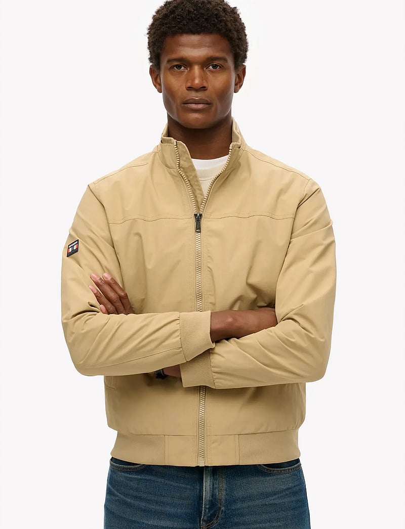 Superdry - NYLON HARRINGTON JACKET - frühlingsjacken - canyon beige - 2