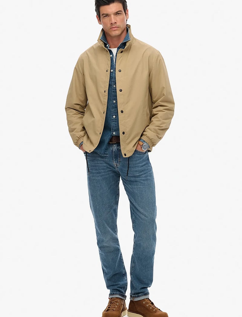 Superdry - NYLON COACH JACKET - vårjackor - classic tan brown - 4