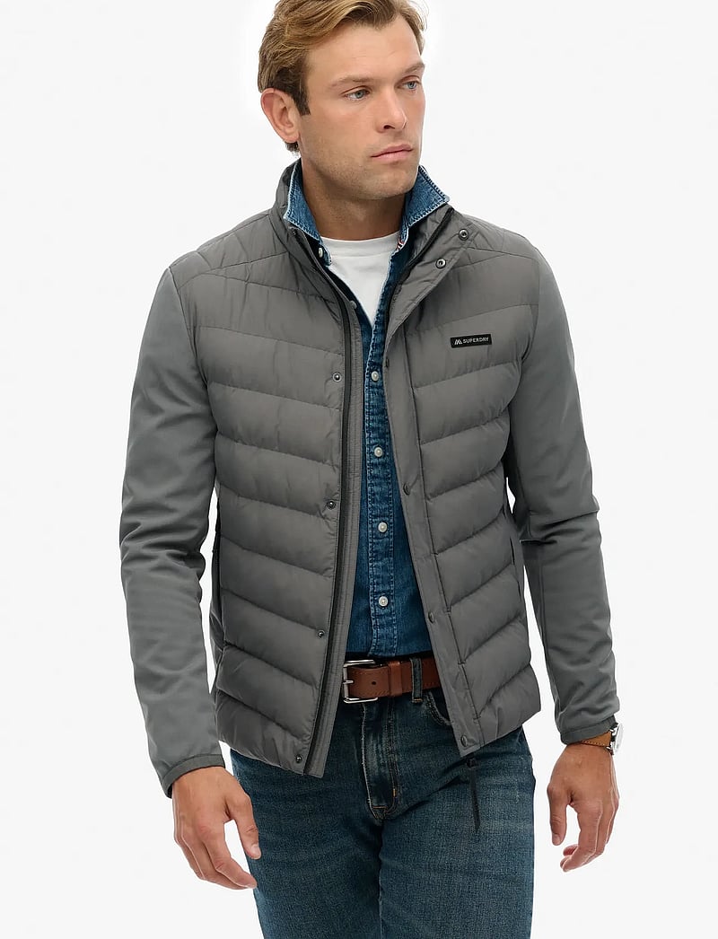 Superdry - STORM POPPER SOFTSHELL JKT - daunenjacken - dark dull charcoal - 4