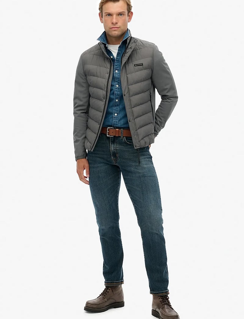 Superdry - STORM POPPER SOFTSHELL JKT - daunenjacken - dark dull charcoal - 5